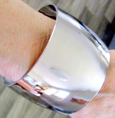 Vtg Runway High Gleam Silver Rhodium MONET 2″ Wide Chic Cuff Bracelet 80s EXC