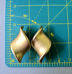 Vintage Erwin Pearl Gold Brushed Modernist Earrings Clip on