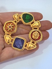 Vintage Robert Rose Gold Tone Etruscan runway 90’s Guiloche Style Brooch! Rare