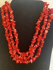Vintage Red Natural Coral Chip Necklace 3 Three Strands 18 In Gold Tone Estate