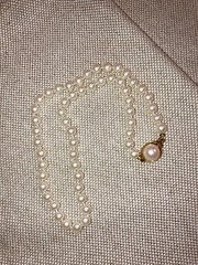 Carol Lee Knotted Single Strand Faux Pearl Clasp Necklace Gold Tone Signed
