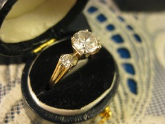 14K Yellow Gold ~ .99 CT TW 3 DIAMOND ENGAGEMENT RING ~ Size 6.75 with Appraisal