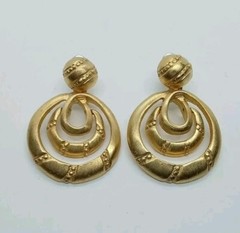 Vintage CASUAL CORNER Goldtone Dangle 1 3/8″ x 1″ Pierced Earrings #104