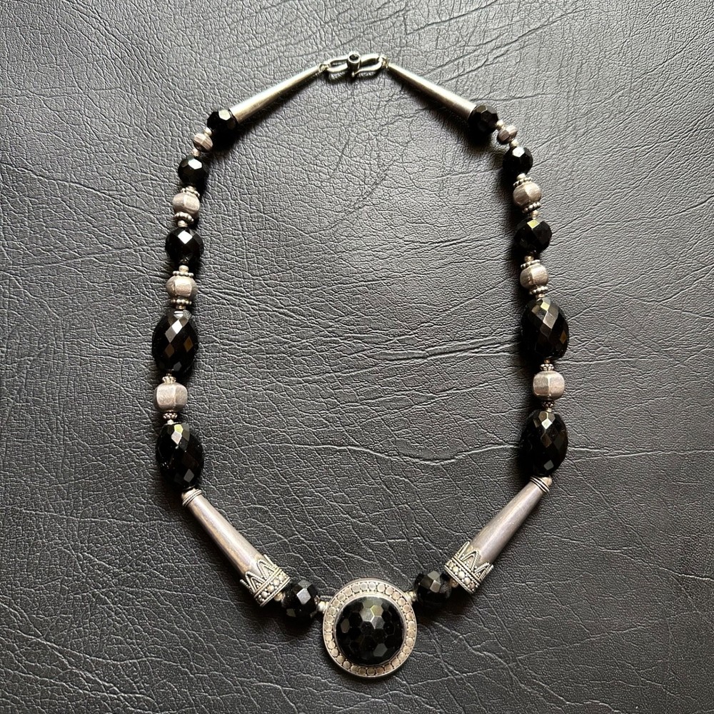 Vintage 48cm long Onyx & Hallmarked 925 Sterling Silver statement necklace 73g