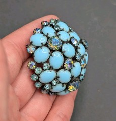 Vintage Unsigned Domed Milk Blue AB Rhinestone Flower Prong Cluster Pin Brooch