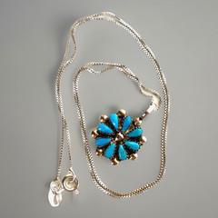 Vintage Zuni Native American Sterling Silver Flower Pendant Necklace 15″ Long