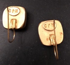 NJD N J D Signed Brushed Gold & Set Orange Glass Pierced Earrings Vintage