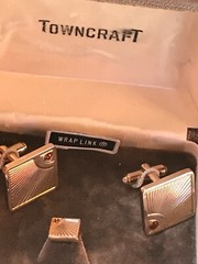 Vintage Demi Towncraft Etched Goldtone Squares w Tiny Ruby Red Accent Cuff Links
