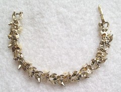 Vintage White Acetate Plastic Roses and Green Enamel Leaves Linked Bracelet