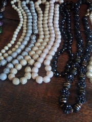 Lot Vintage Costume Jewelry Modern Mixed Wear Craft Resell Necklace Earrings Etc