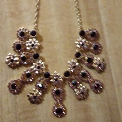 Burgundy Crystal Rhinestone Bib Statement Necklace Gold Tone 18-20″ Cocktail VGC