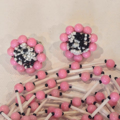 VTG Pink White Black Beaded Necklace and Clip‑On Earrings Set Multi‑Strand Japan