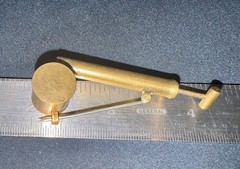 VTG Brass Atomizer Lapel Brooch Pin Liz Taylor Promo 1950’S HIDDEN COMPARTMENT👀