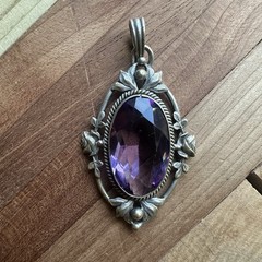 Antique Art Nouveau Pendant 2 Inch Roses Purple Faceted Mn Glass Glows Gold Fill