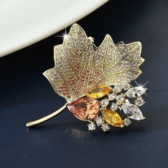 Dainty Shining Maple Leaf Brooch Pin Jewelry(Sizing 4.8 x5.2 cm)