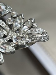 50. Vintage EISENBERG ORIGINAL SILVER TONE FUR SCARF Pin Brooch Dress Clip 3 1/8