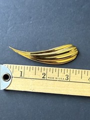 Vintage Gold Tone Modernist Abstract Brooch Pin Career Capsule Statement