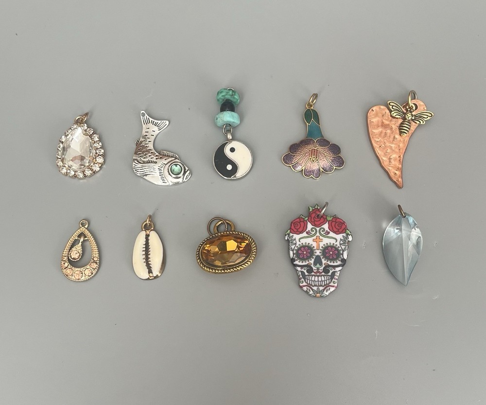 VTG Lot 10 Pendants Mixed Materials Cloisonné Acrylic Metal Enamel
