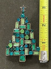 RARE Vintage Green Bezel Set Crystals Deco Geometric Christmas Tree Brooch Pin