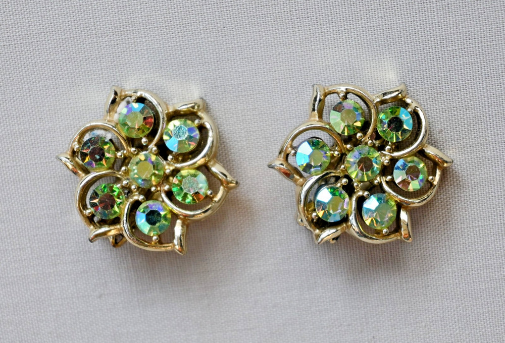 Vintage Aurora Borealis Crystal Glass Gold Tone Clip On Earrings