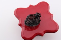 Vintage pink rhinestone enameled strawberry brooch 2 x 1.5 in unsigned
