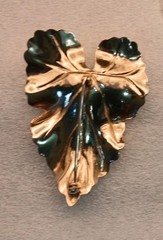 Vintage Judy Lee Brooch Pin Brushed Gold Tone Textured Leaf With Rhinestones