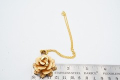 Vintage Giovanni Necklace Gold Tone Rose Flower 15″