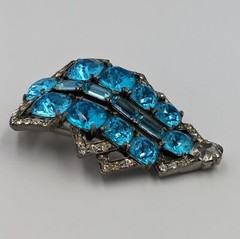 Stunning Big Eisenberg Original Vintage Rare Color Blue/Clear Crystal Fur Clip
