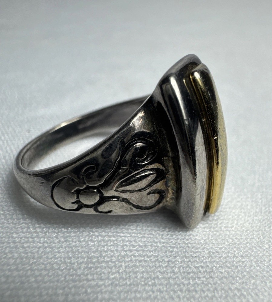 Unmarked Sterling Silver and Gold Plated Ridged Ring 17 mm Size 7