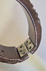 Vtg Deeply Carved Maroon Red Bakelite Bangle Brooch Set Factory Holes 40s/50s
