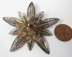 ANTIQUE WOMENS LARGE 800 SILVER FLOWER FILIGREE PIN BROOCH 60MM 9 grams