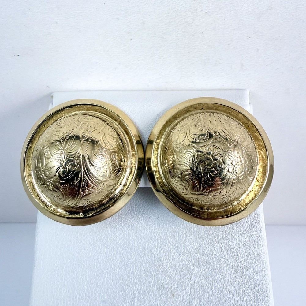 Vintage 1980s Etched Gold Tone Domed Round Clip on Earrings