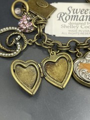 VTG Signed Sweet Romance USA Hearts Charms Lockets USA 6.6” Chain Bracelet NWT