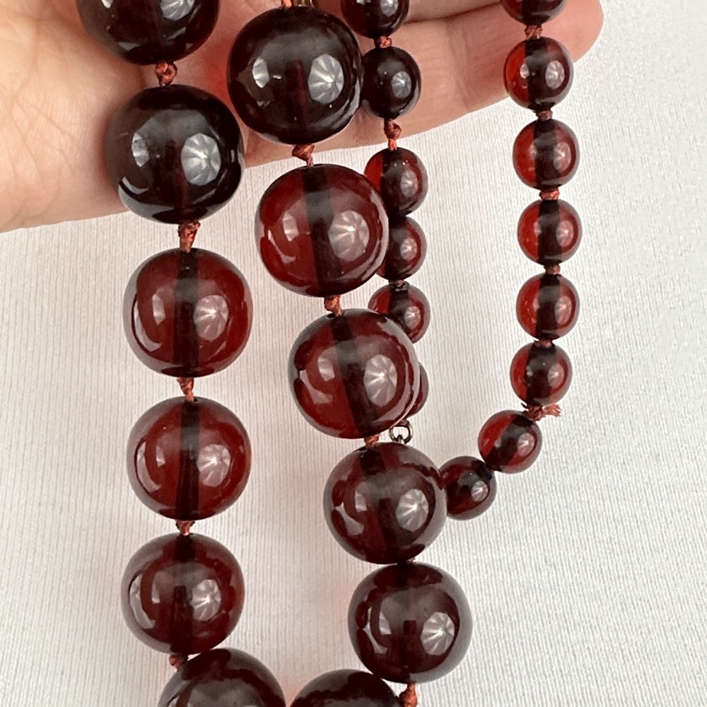 CHERRY amber bakelite necklace – 29″ & 116 grams of 19mm 10mm clear red beads