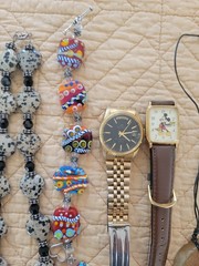 jewelry lot . Very Good Wearable Condition .