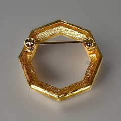 Vtg Gold Tone Purple Enamel Octagon Brooch Pin Open Geometric Scarf Slide Retro