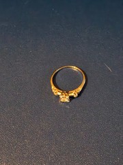 14K WHITE GOLD DIAMOND RING SIZE 7.25, WEIGHT 2.0G
