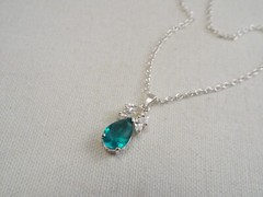 Silvertone Teal Rhinestone Pendant Necklace (C21)