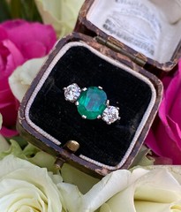 2.50 CT Green Oval Cut CZ Three Stone Art Deco Antique Style Ring In 925 Silver