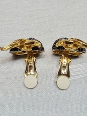 Avon Gold Tone Acorn Brooch Pin and Matching Clip Earrings Set Rhineston