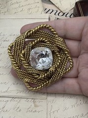 Large Brooch Goldtone Knotted Rope Clear Center Rhinestone VINTAGE 90s