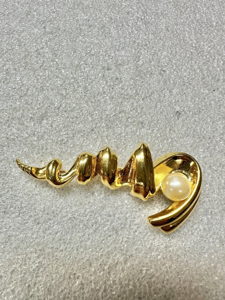 Vintage TONA abstract Seashell & Faux Pearl Golden MCM brooch