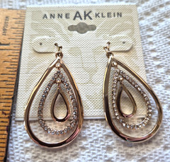 Anne Klein Vintage Earrings Gold plate crystal 3 teardrop dangle pierced