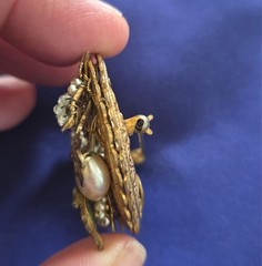 Vintage Signed Miriam Haskell Crescent Brooch Pin Faux Baroque Pearl Pin mid-ce