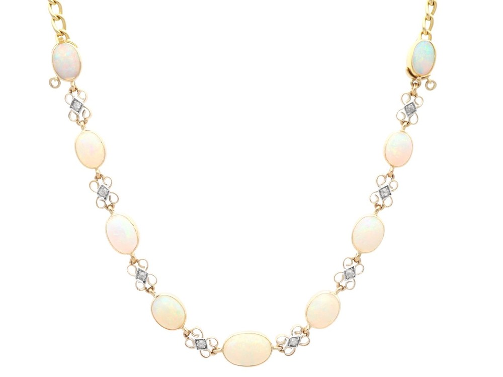 9.50Ct White Opal and 0.24Ct Diamond 15k Yellow Gold Necklace / Bracelet Set