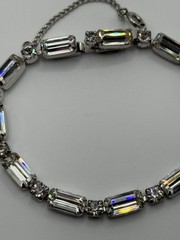 Vintage Weiss Rhinestone Bracelet Silver Tone
