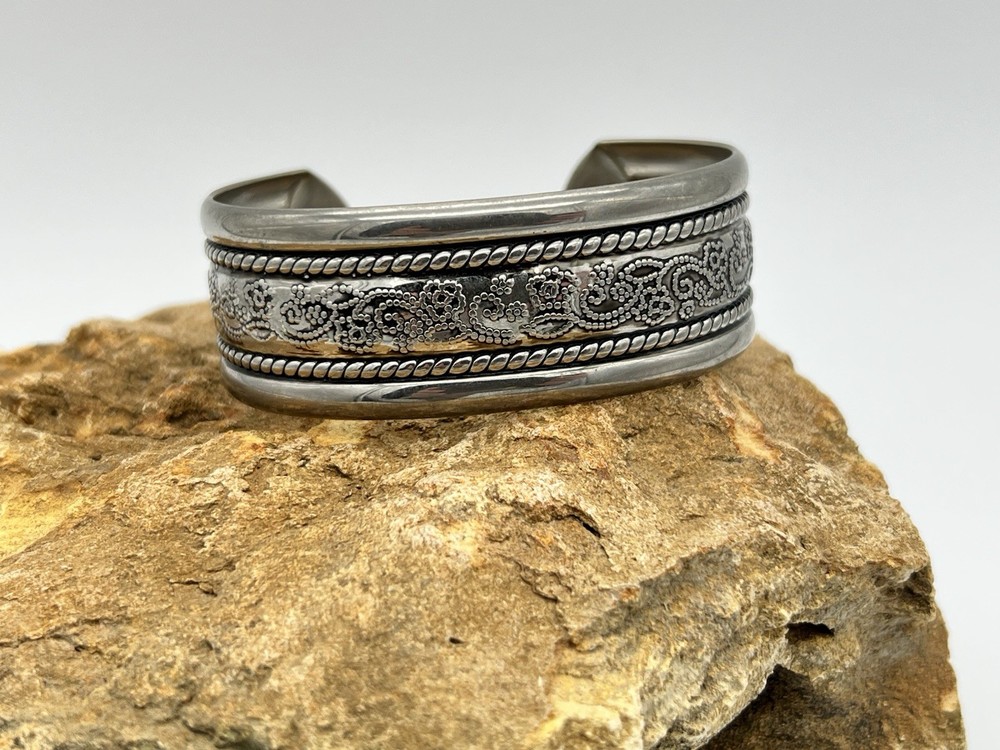 Lia Sophia Floral Embossed Silver Tone Cuff Bangle Bracelet Unmarked