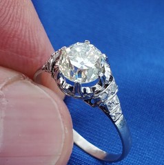 Original EARTH MINED DIAMOND Cushion cut Deco Engagement Ring PLATINUM Solitare