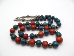 Vintage Silver Tone Matte Red & Blue Agate Marbled Precious Stone Necklace 29 In