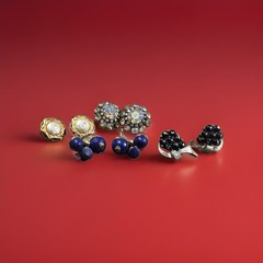 Vintage Estate Jewelry Lot 4 Pairs Clip On Earrings Rhinestone Pearl Blue Retro